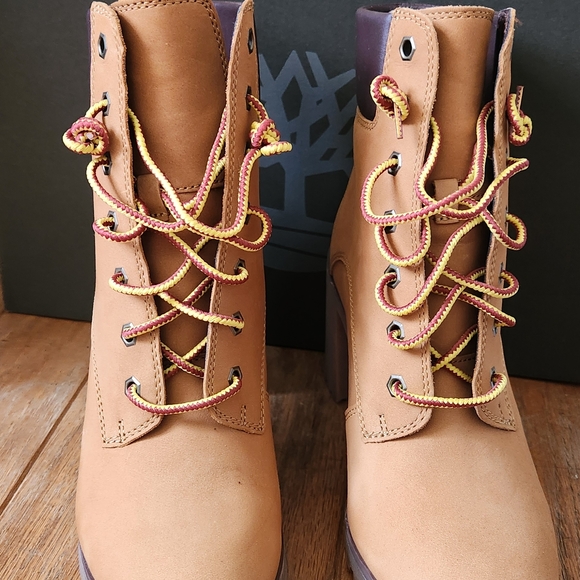 Timberland Shoes - Timberland Women's Brown Lace-Up Boots